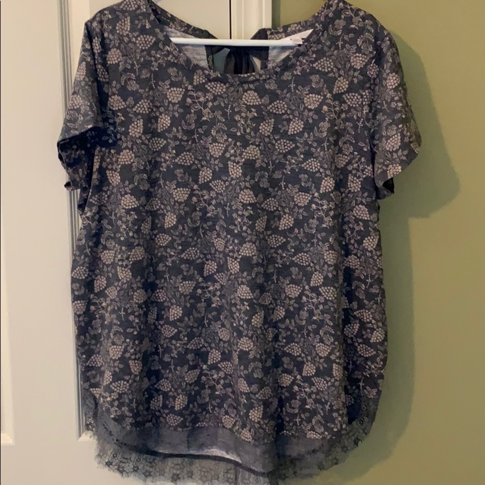 Lauren Conrad XXL Short Sleeve Top